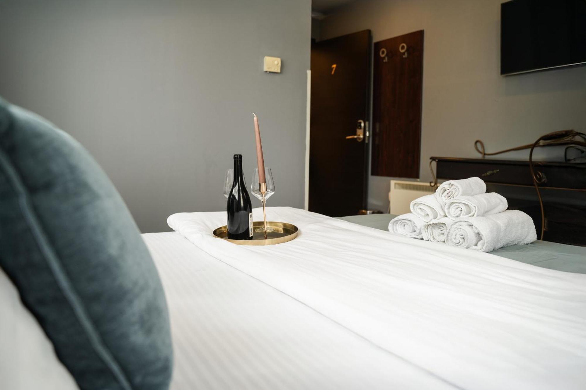 Hotel Dum By Muskat Belgrade Exterior photo