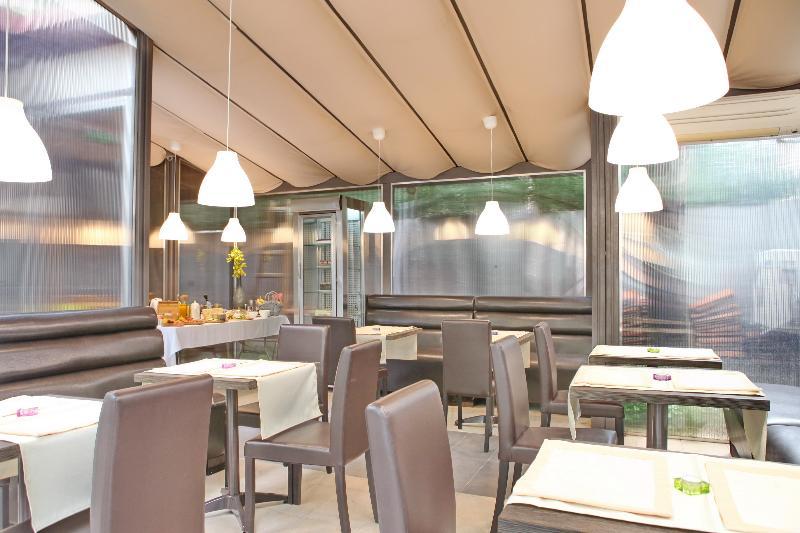 Hotel Dum By Muskat Belgrade Exterior photo