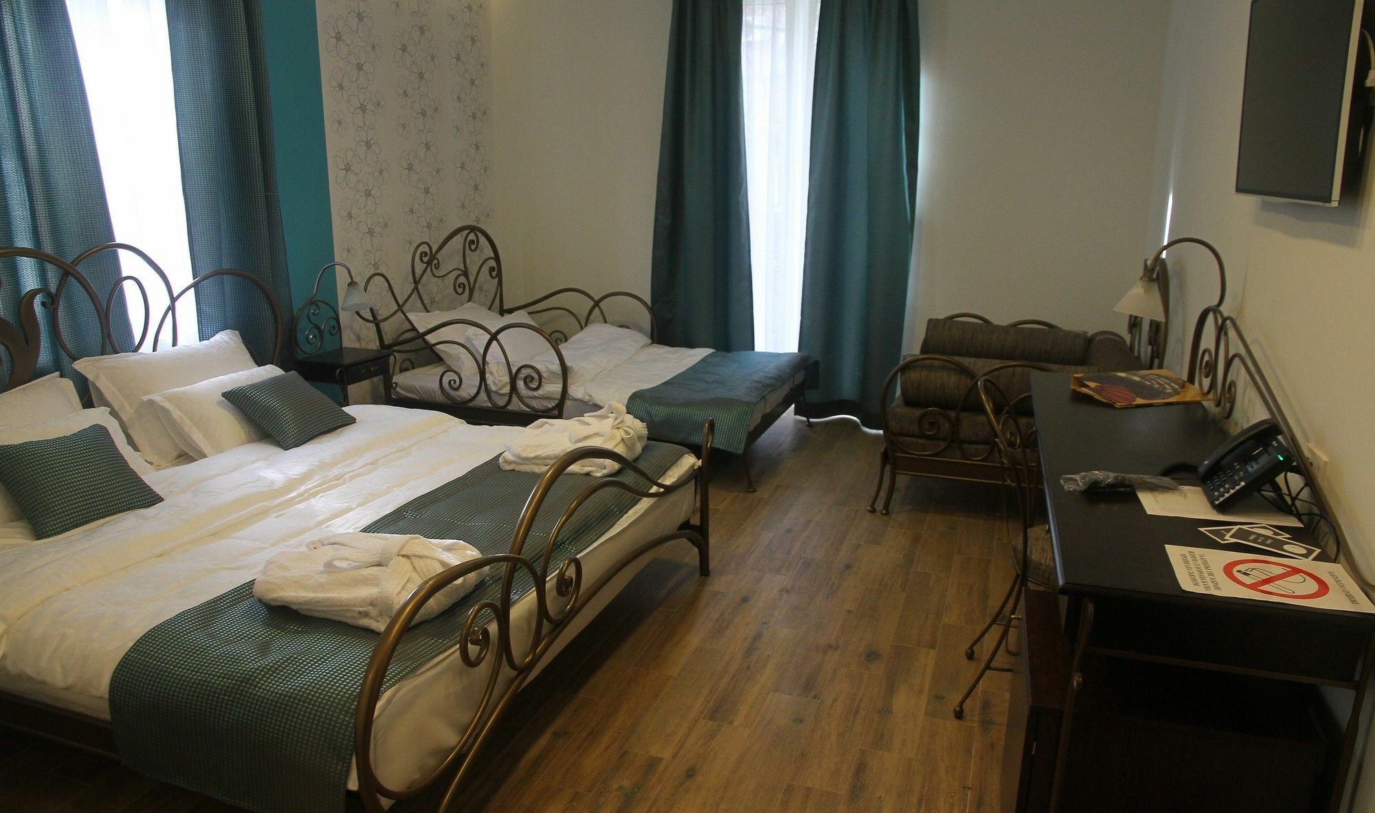 Hotel Dum By Muskat Belgrade Exterior photo